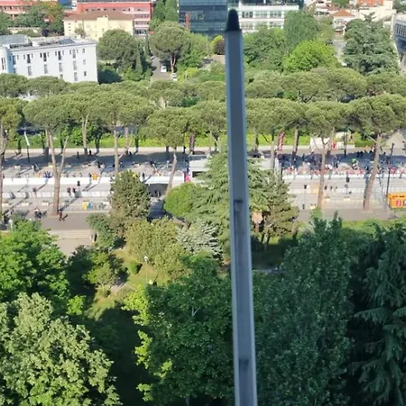 Grand Boulevard Apartmnt Apartman