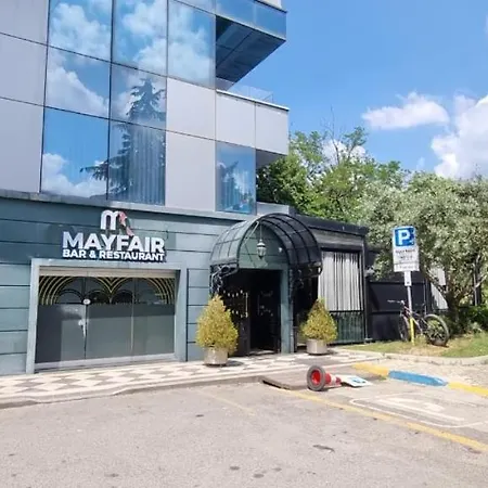 Grand Boulevard Apartmnt Apartman