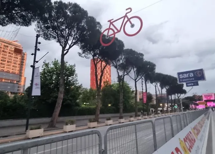 Grand Boulevard Apartmnt