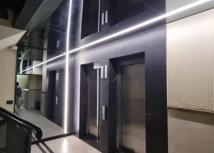 Grand Boulevard Apartmnt * Tirana